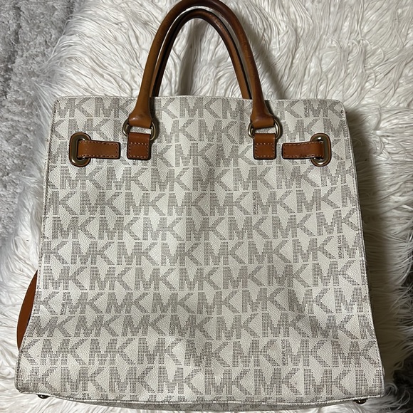 Michael Kors : Large Hamilton Tote bag. - Picture 4 of 8